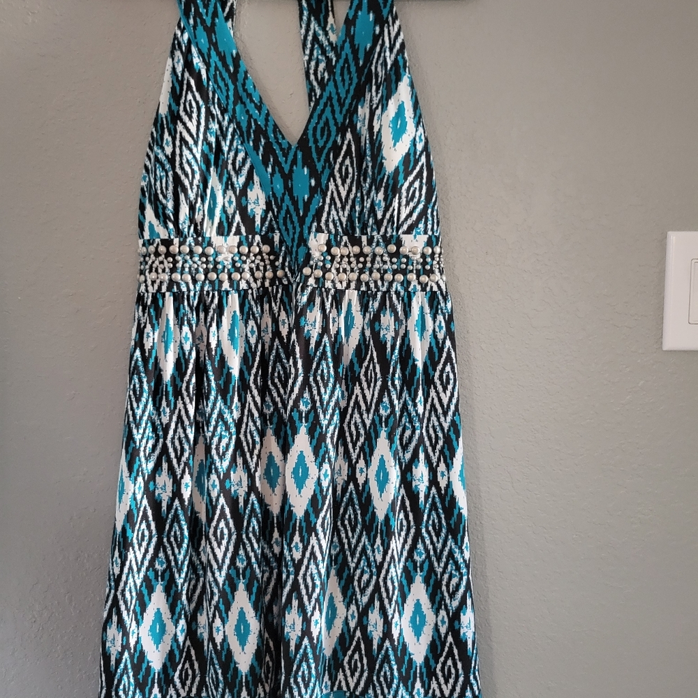Dress 👗 - Picture 3 of 8